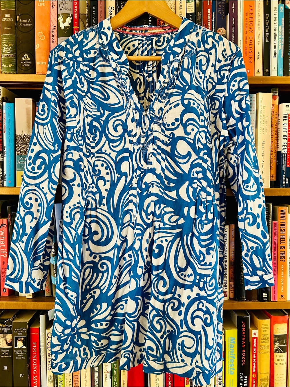 Lily Pulitzer Sarasota Blue White Embellished Coral Beaded Tunic Top, size L - Picture 5 of 12